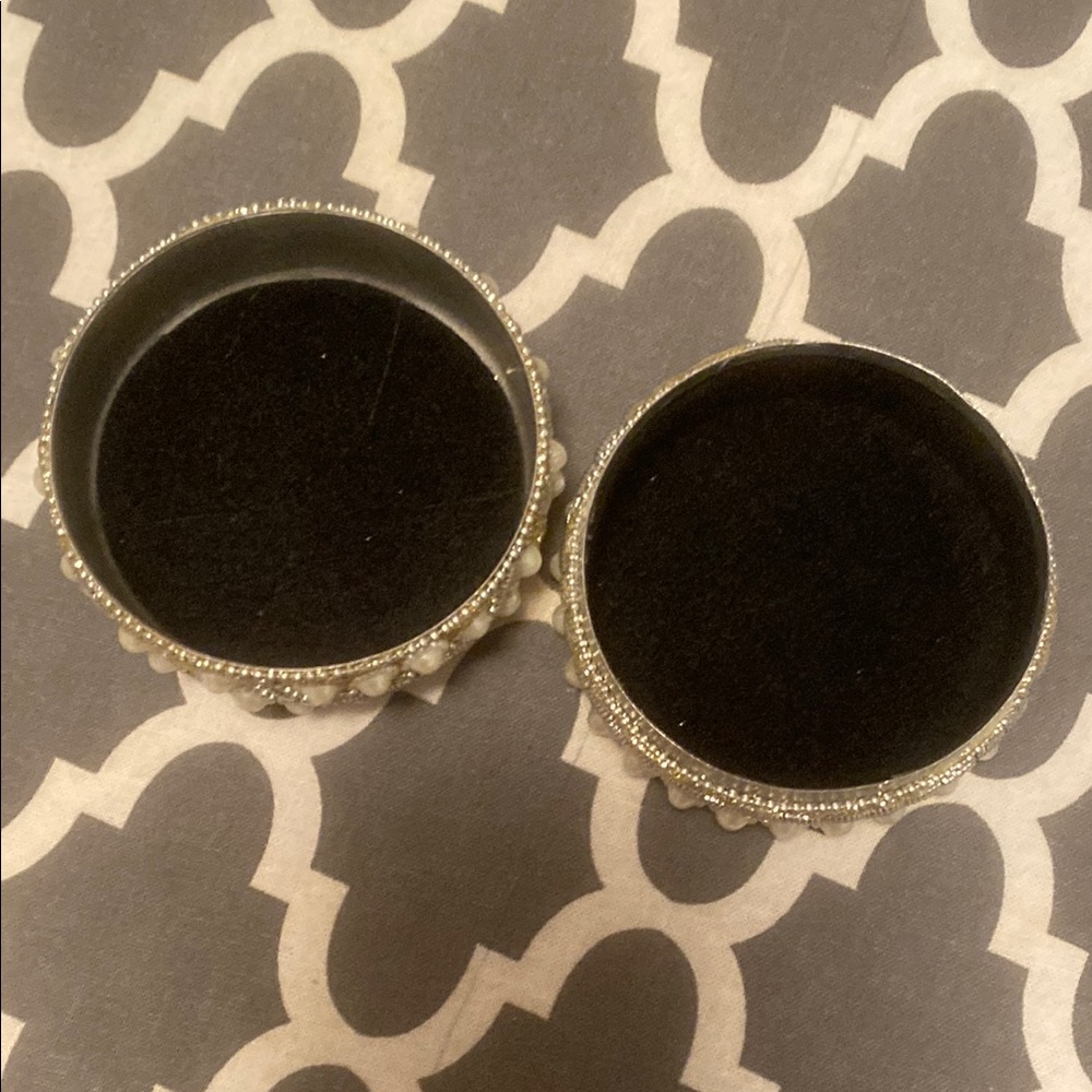 Elegant Pearl and silver jewelry box - Picture 5 of 5